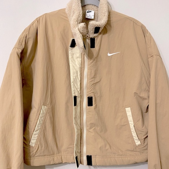 Nike Tan Women's Sportswear Essential Woven High Loft Sherpa Lined Jacket - Picture 8 of 11